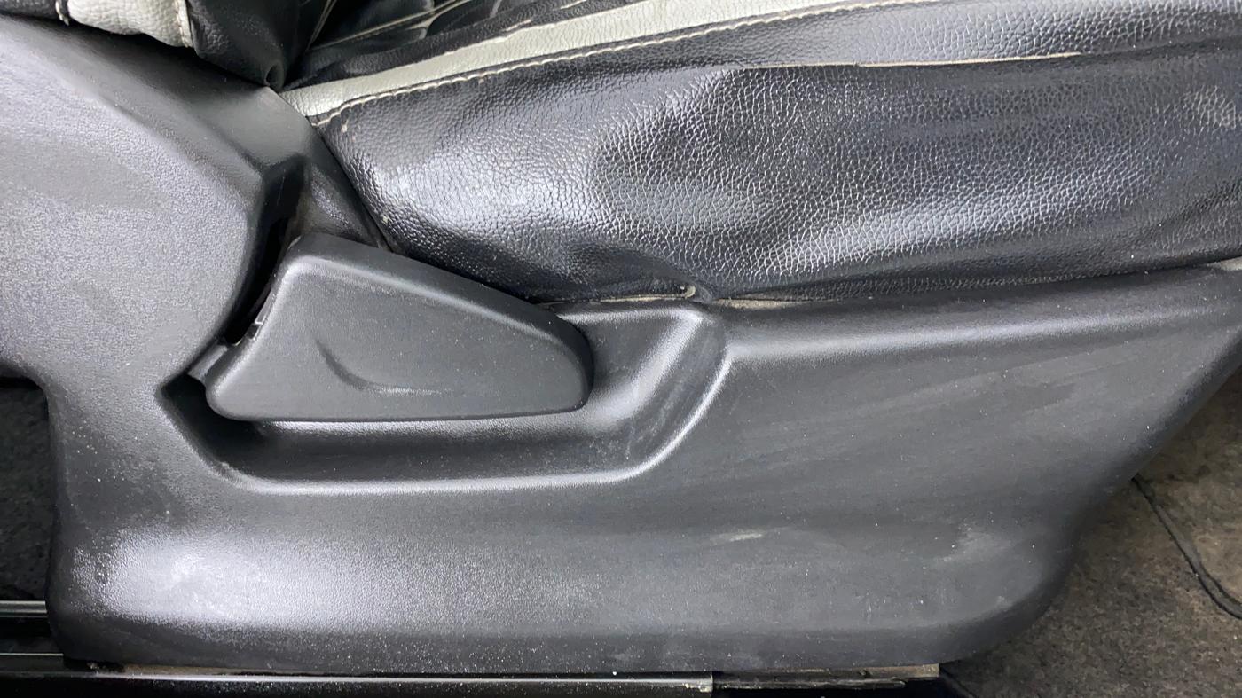 2018 Datsun Redi Go 1.0 S AT, Petrol, Automatic, 72,230 km, Driver Side Adjustment Panel