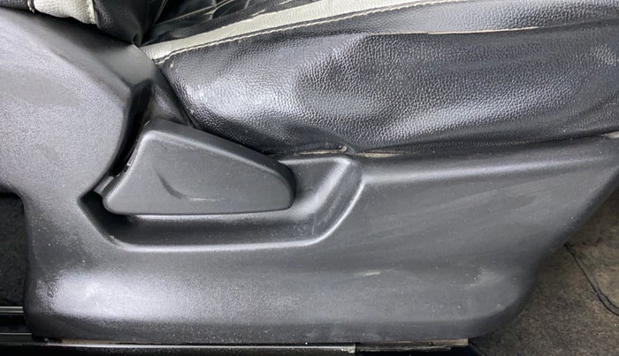 2018 Datsun Redi Go 1.0 S AT, Petrol, Automatic, 72,230 km, Driver Side Adjustment Panel