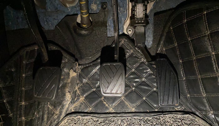 2021 Maruti XL6 ZETA MT, Petrol, Manual, 60,478 km, Pedals