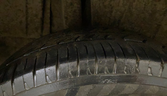 2021 Maruti XL6 ZETA MT, Petrol, Manual, 60,478 km, Right Rear Tyre Tread