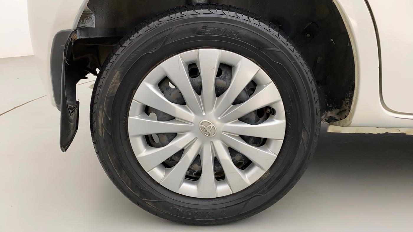 2013 Toyota Etios Liva GD, Diesel, Manual, 54,129 km, Right Rear Wheel