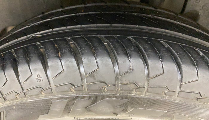2023 Maruti Swift ZXI, Petrol, Manual, 34,801 km, Left Rear Tyre Tread