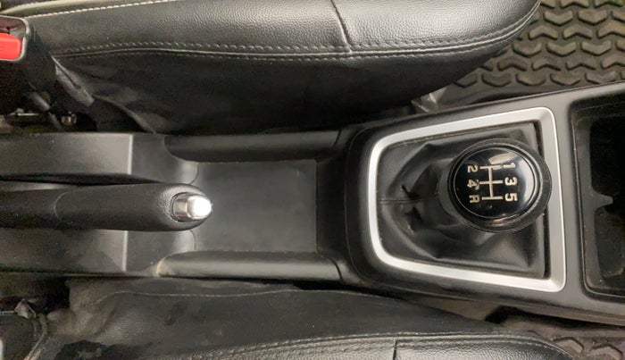 2023 Maruti Swift ZXI, Petrol, Manual, 34,801 km, Gear Lever