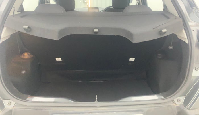 2024 Tata PUNCH ACCOMPLISHED SUNROOF MT, Petrol, Manual, 8,776 km, Boot Inside