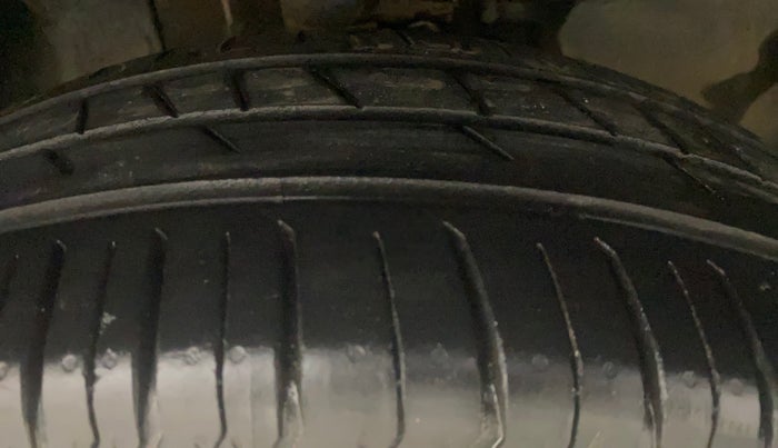 2024 Tata PUNCH ACCOMPLISHED SUNROOF MT, Petrol, Manual, 8,776 km, Right Front Tyre Tread