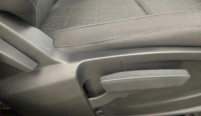 2024 Tata PUNCH ACCOMPLISHED SUNROOF MT, Petrol, Manual, 8,776 km, Driver Side Adjustment Panel