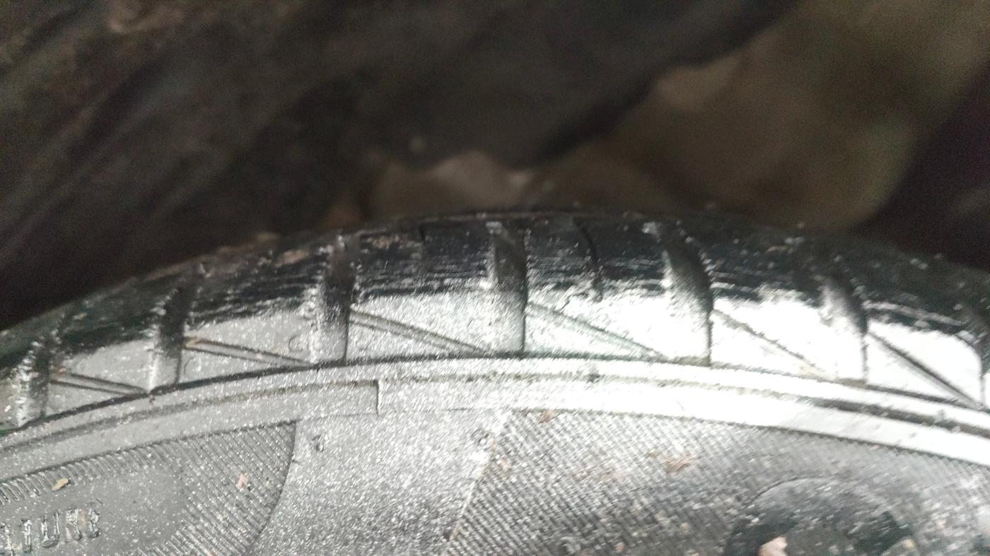 2014 Maruti Celerio VXI, Petrol, Manual, 98,165 km, Left Front Tyre Tread