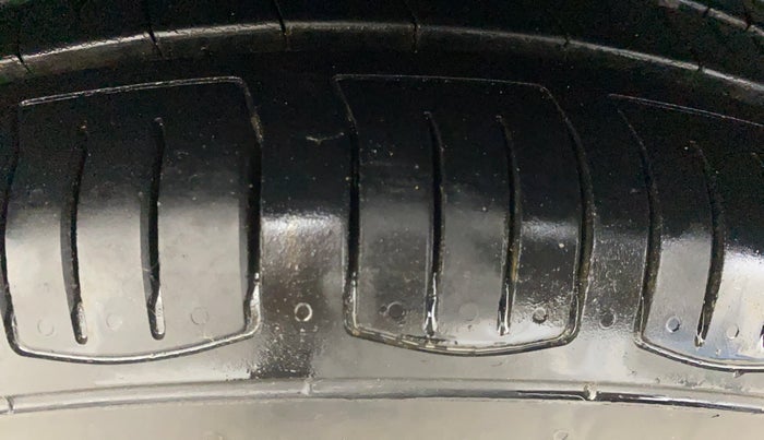 2014 Renault Pulse RXZ DIESEL, Diesel, Manual, 54,920 km, Right Rear Tyre Tread