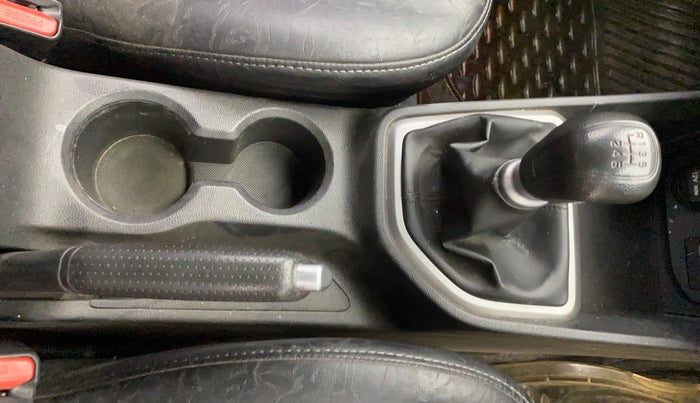 2017 Hyundai Creta SX PLUS 1.6 DIESEL, Diesel, Manual, 1,00,287 km, Gear Lever