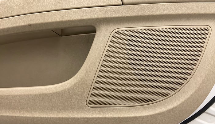 2015 Skoda Superb ELEGANCE 1.8 TSI MT, Petrol, Manual, 54,465 km, Speaker