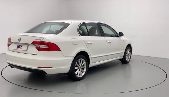2015 Skoda Superb ELEGANCE 1.8 TSI MT, Petrol, Manual, 54,465 km, Right Back Diagonal