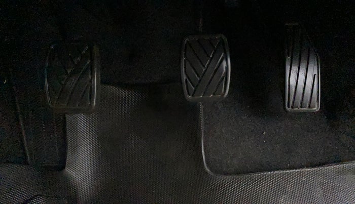 2022 Toyota Glanza S, Petrol, Manual, 16,192 km, Pedals