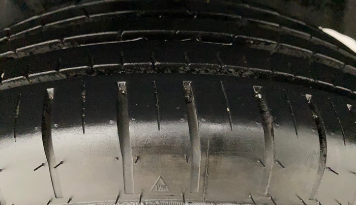 2022 Toyota Glanza S, Petrol, Manual, 16,192 km, Left Rear Tyre Tread