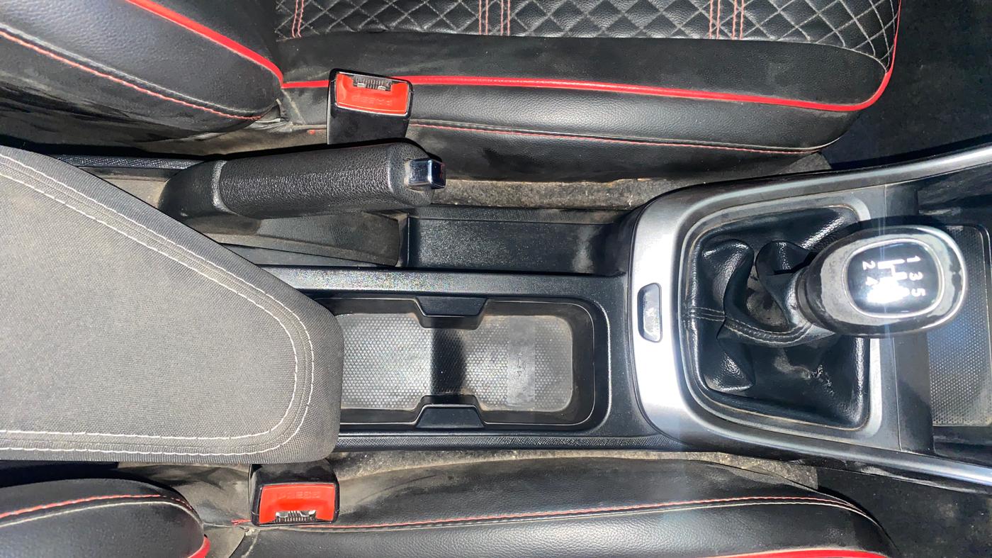 2021 Tata ALTROZ XZ DIESEL, Diesel, Manual, 59,220 km, Gear Lever