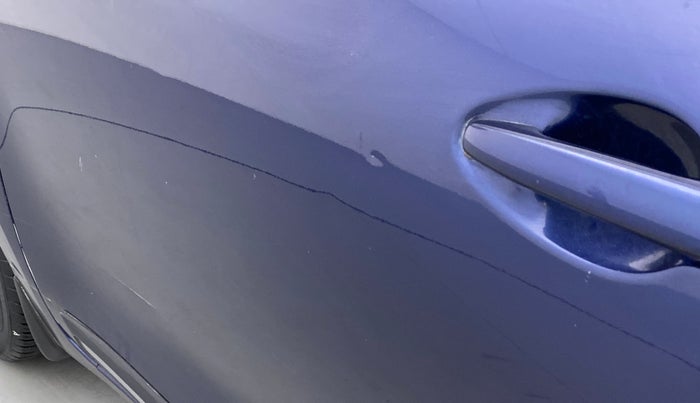 2019 Maruti Swift VXI AMT, Petrol, Automatic, 42,455 km, Front passenger door - Slightly dented