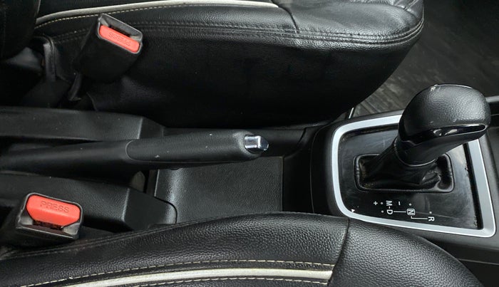 2019 Maruti Swift VXI AMT, Petrol, Automatic, 42,455 km, Gear Lever