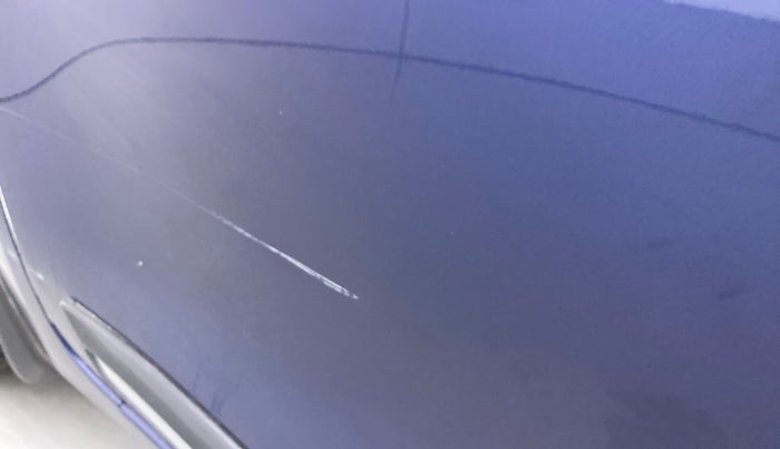 2019 Maruti Swift VXI AMT, Petrol, Automatic, 42,455 km, Front passenger door - Minor scratches