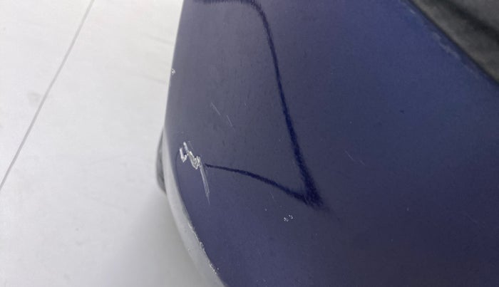 2019 Maruti Swift VXI AMT, Petrol, Automatic, 42,455 km, Rear bumper - Minor scratches