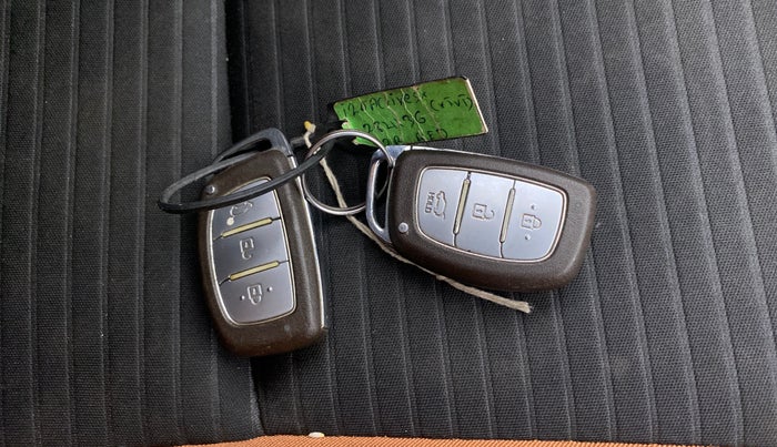 2016 Hyundai i20 Active 1.2 SX, Petrol, Manual, 83,976 km, Key Close Up