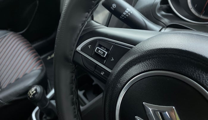2020 Maruti Swift VXI, Petrol, Manual, 4,969 km, Steering wheel - Phone control not functional