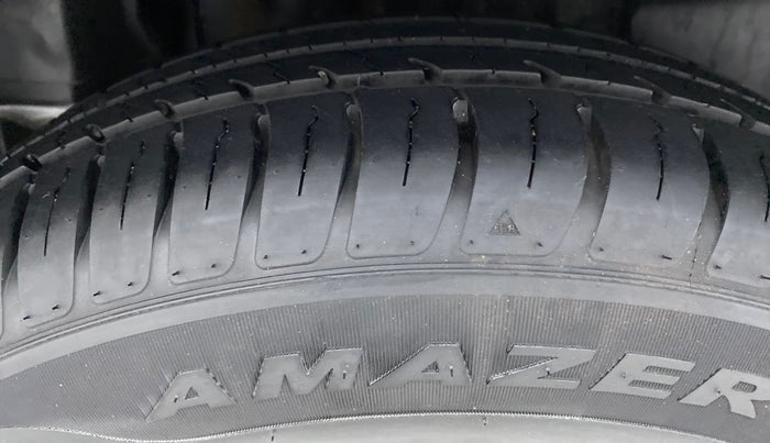 2020 Maruti Swift VXI, Petrol, Manual, 4,969 km, Right Rear Tyre Tread
