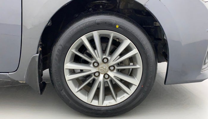 2016 Toyota Corolla Altis VL CVT PETROL, Petrol, Automatic, 35,087 km, Right Front Wheel