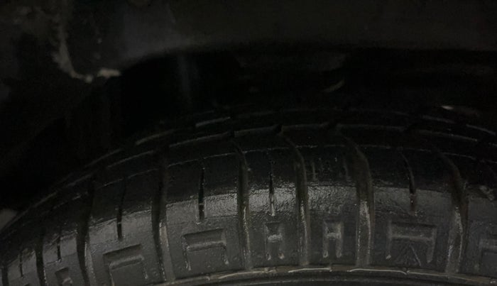 2017 Maruti Alto 800 LXI, Petrol, Manual, 18,607 km, Left Rear Tyre Tread