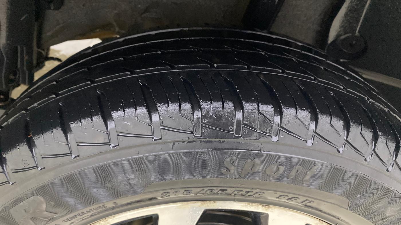 2018 Nissan Terrano  XL D Plus, Diesel, Manual, 55,979 km, Left Front Tyre Tread