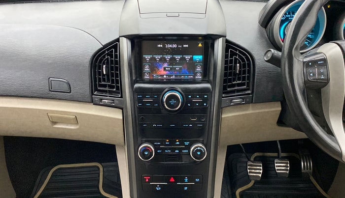 2015 Mahindra XUV500 W10 FWD, Diesel, Manual, 86,946 km, Air Conditioner