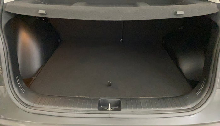 2021 Hyundai Creta SX 1.5 PETROL, Petrol, Manual, 52,417 km, Boot Inside