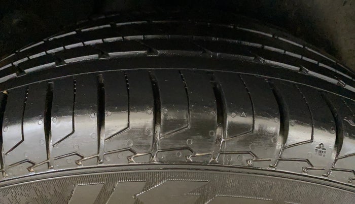 2021 Hyundai Creta SX 1.5 PETROL, Petrol, Manual, 52,417 km, Right Rear Tyre Tread