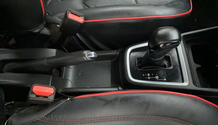 2018 Maruti Swift VXI AMT, Petrol, Automatic, 47,504 km, Gear Lever