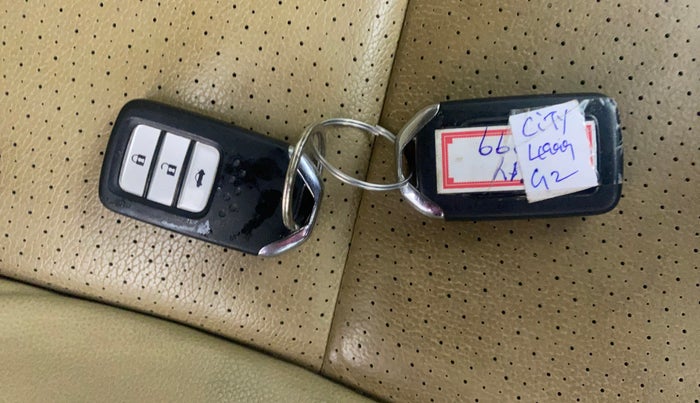 2018 Honda City 1.5L I-DTEC ZX, Diesel, Manual, 1,47,229 km, Key Close Up