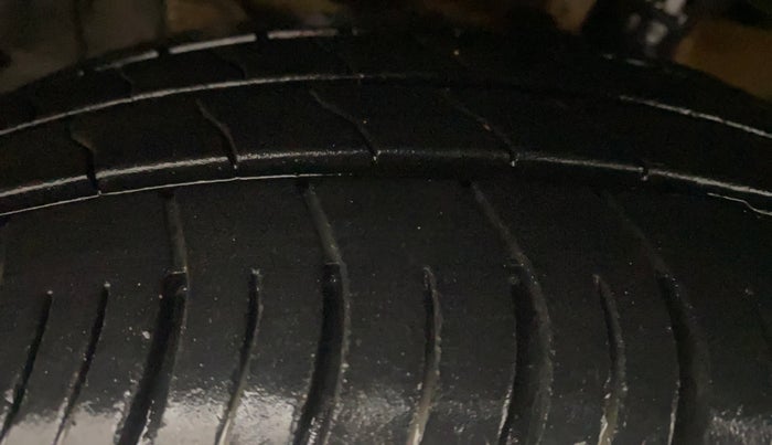 2018 Honda City 1.5L I-DTEC ZX, Diesel, Manual, 1,47,229 km, Left Front Tyre Tread