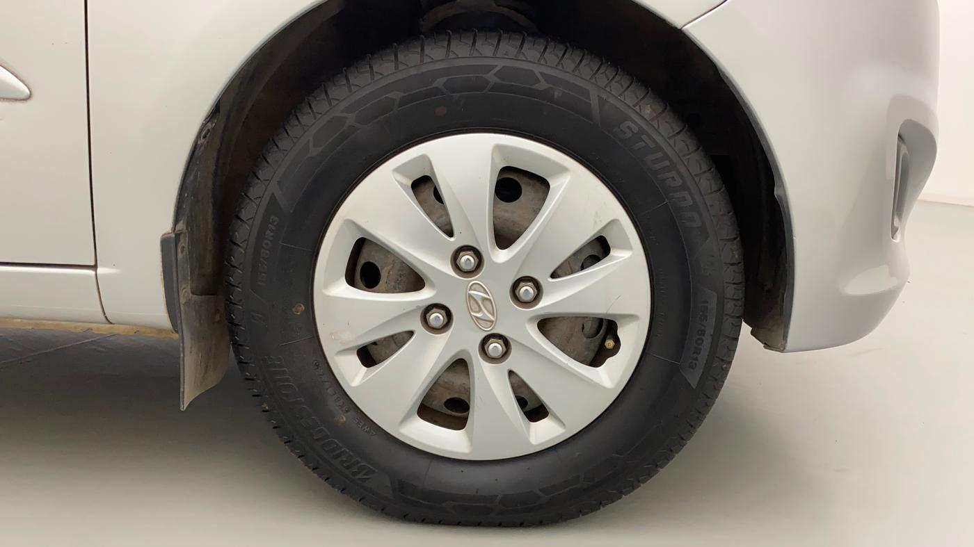 2013 Hyundai i10 SPORTZ 1.2, Petrol, Manual, 81,110 km, Right Front Wheel