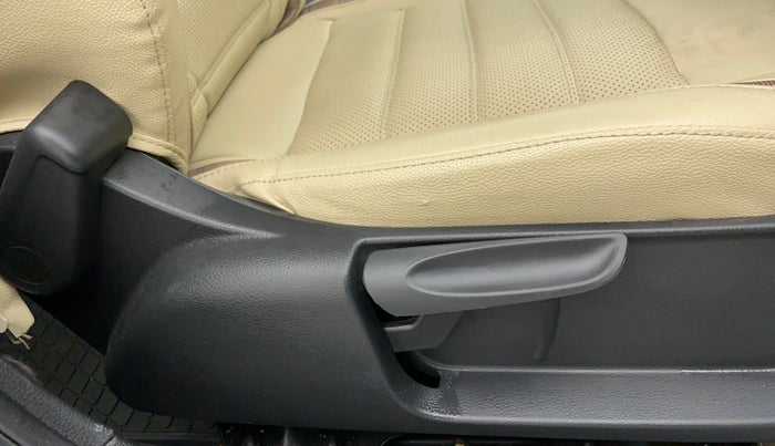 2020 Skoda Rapid 1.0 AMBITION TSI MT, Petrol, Manual, 45,347 km, Driver Side Adjustment Panel