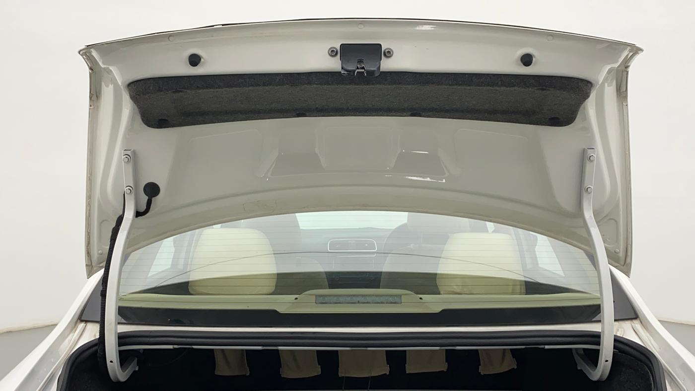 2020 Skoda Rapid 1.0 AMBITION TSI MT, Petrol, Manual, 45,347 km, Boot Door Open
