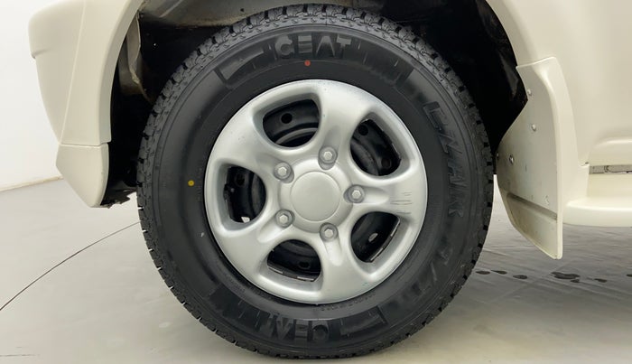 2014 Mahindra Scorpio SLE BS IV, Diesel, Manual, 45,830 km, Left Front Wheel