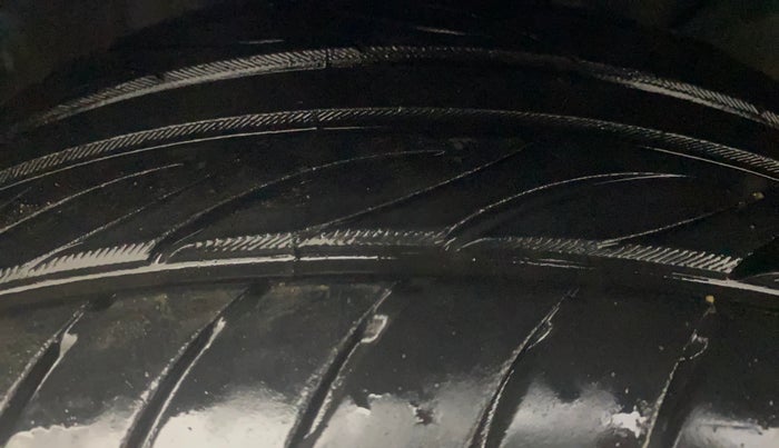 2018 Hyundai Elite i20 ASTA 1.2, Petrol, Manual, 80,891 km, Right Front Tyre Tread