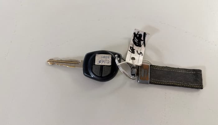 2015 Maruti Swift Dzire LXI, Petrol, Manual, 34,010 km, Key Close Up