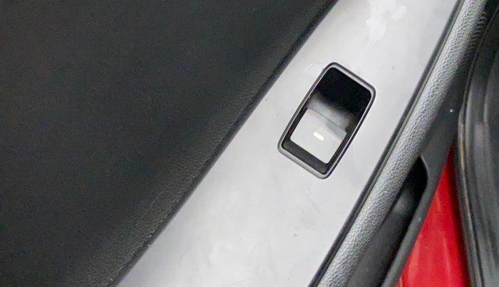 2015 Hyundai i20 Active 1.2 S, Petrol, Manual, 65,138 km, Left front window switch / handle - Switch/handle not functional