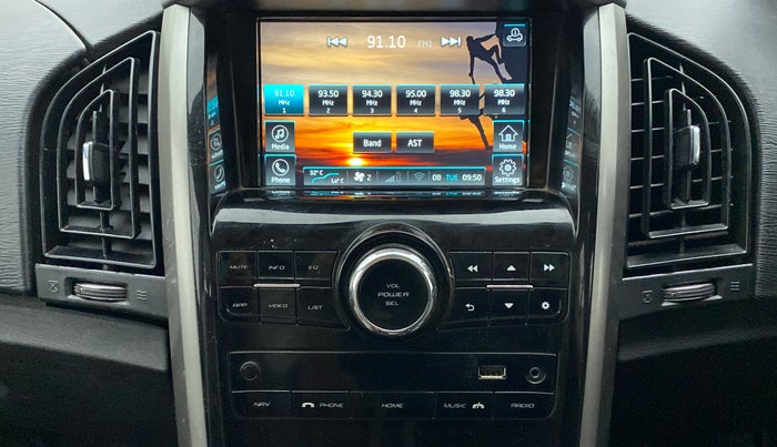 2019 Mahindra XUV500 W7, Diesel, Manual, 22,940 km, Infotainment System