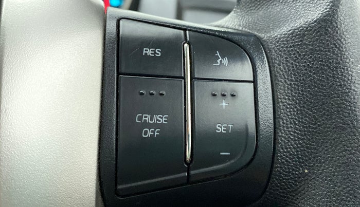 2019 Mahindra XUV500 W7, Diesel, Manual, 22,940 km, Adaptive Cruise Control