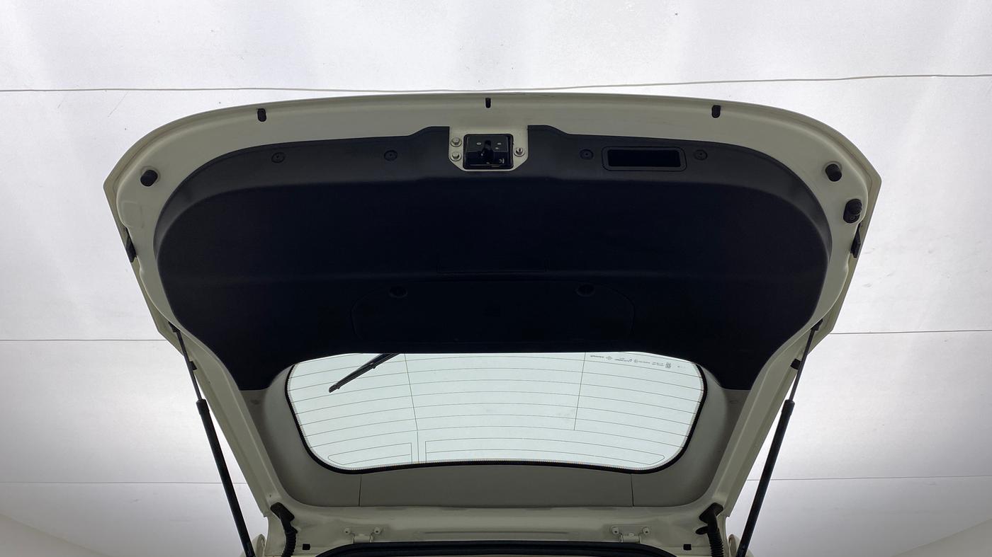 2019 Mahindra XUV500 W7, Diesel, Manual, 22,940 km, Boot Door Open
