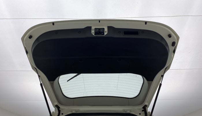 2019 Mahindra XUV500 W7, Diesel, Manual, 22,940 km, Boot Door Open