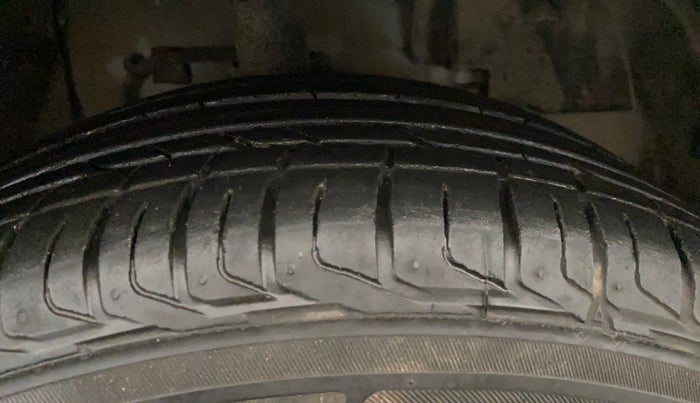 2024 Tata NEXON CREATIVE + AMT 1.5 DIESEL, Diesel, Automatic, 19,882 km, Right Front Tyre Tread