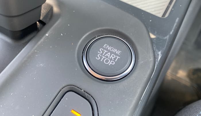 2025 KIA SYROS HTK Plus 1.0 Turbo 7DCT, Petrol, Automatic, 4,104 km, Keyless Start/ Stop Button
