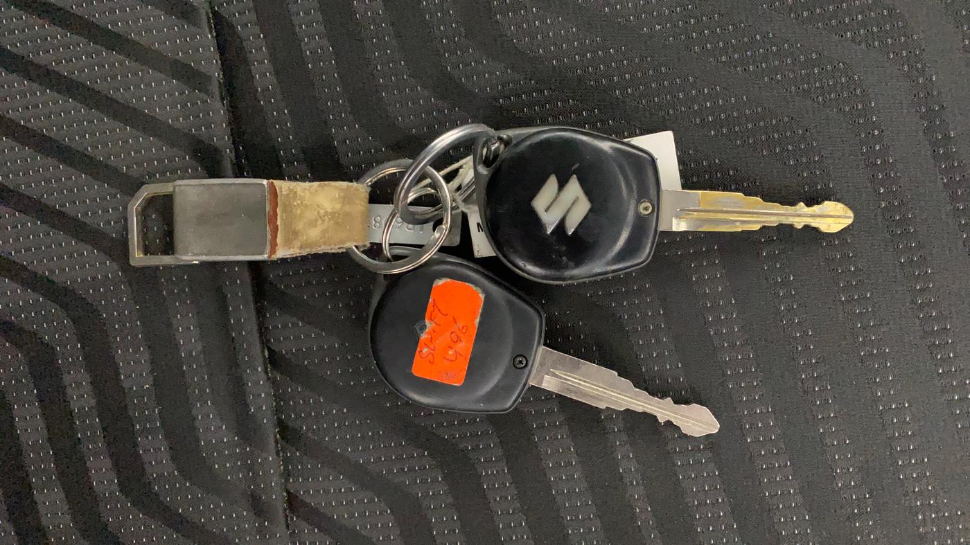 2019 Maruti Swift VXI, Petrol, Manual, 1,19,266 km, Key Close Up