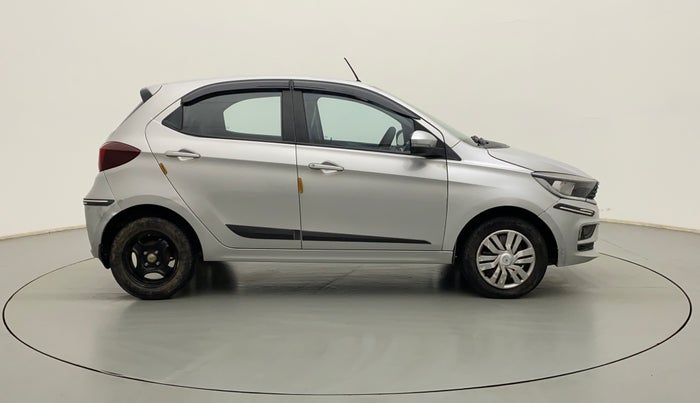 2020 Tata Tiago XZ PETROL, Petrol, Manual, 32,771 km, Right Side View