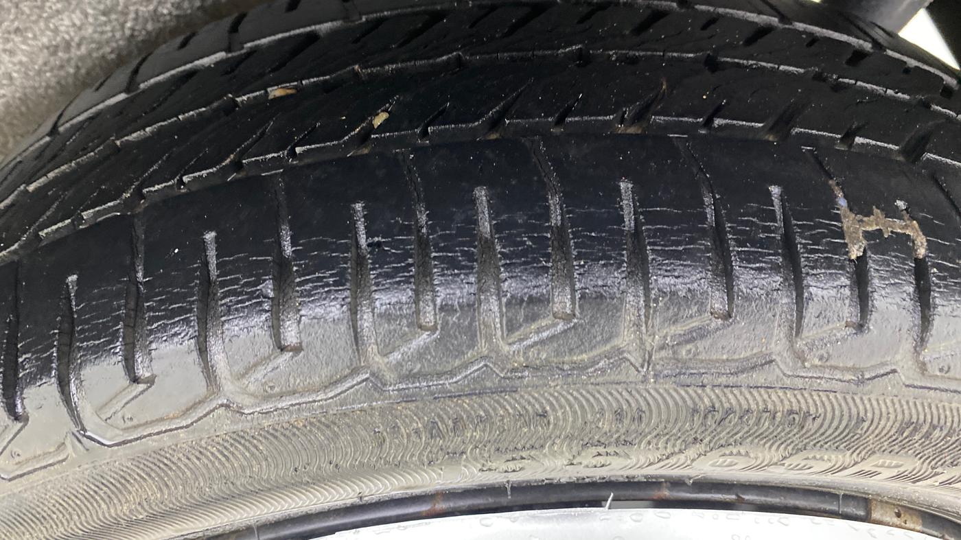 2016 Maruti Wagon R 1.0 VXI, Petrol, Manual, 18,875 km, Left Rear Tyre Tread